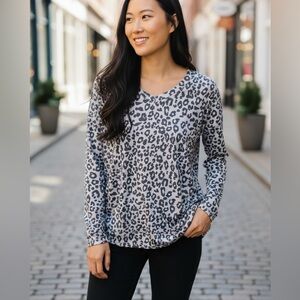 ANIMAL PRINT TOP